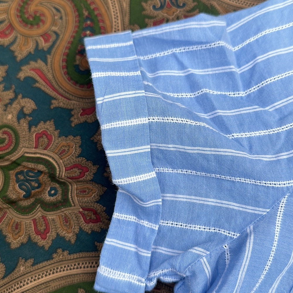 Tommy Hilfiger Shortsleeve buttonup shirt light blue w white stripes petite S - Picture 5 of 5